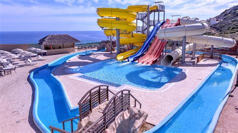 the village resort waterpark kreta.